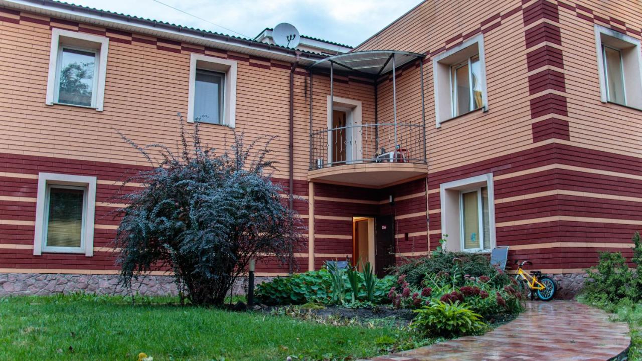 Arcobaleno Home Kiev Esterno foto